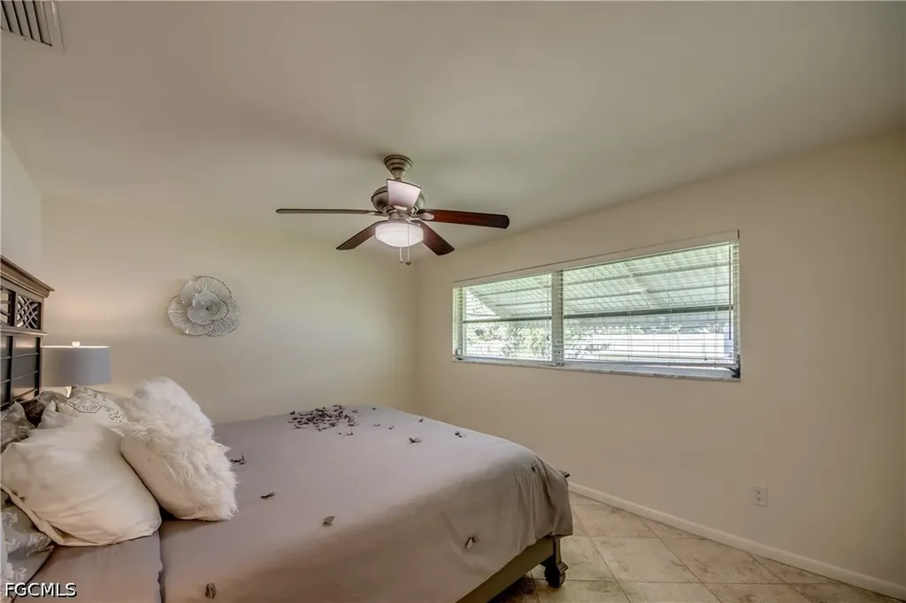 4424 SE 11th Place Cape Coral FL 33904