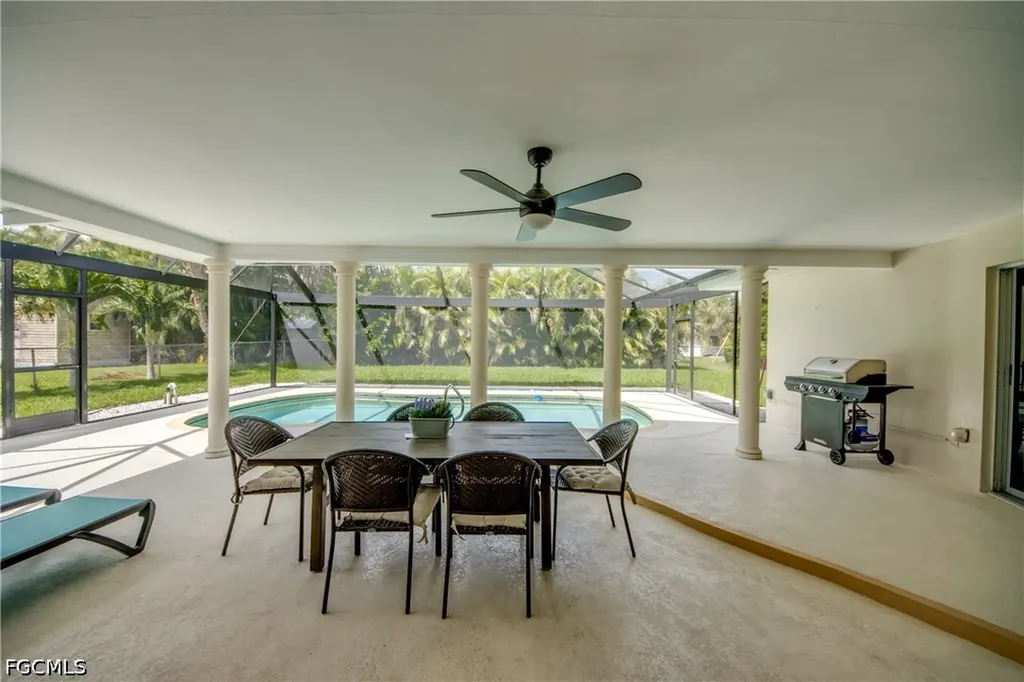 4424 SE 11th Place Cape Coral FL 33904