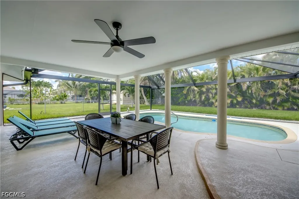 4424 SE 11th Place Cape Coral FL 33904