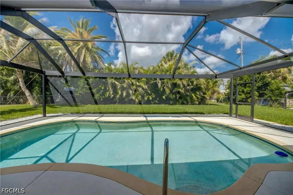 4424 SE 11th Place Cape Coral FL 33904