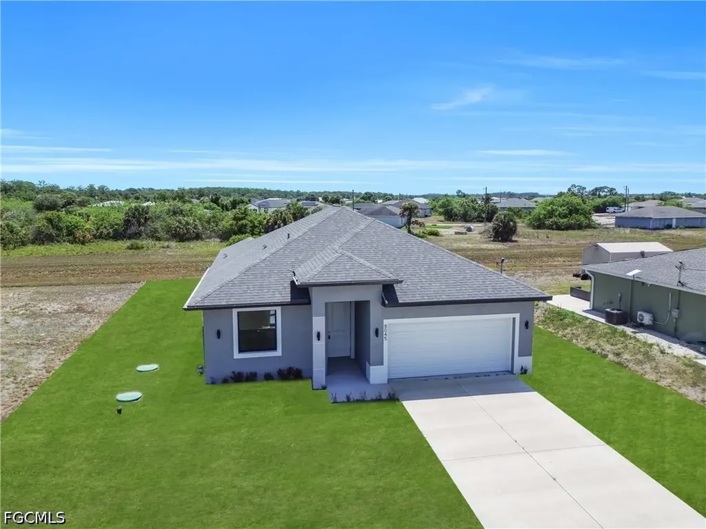 8045 Buttercup Circle Labelle FL 33935