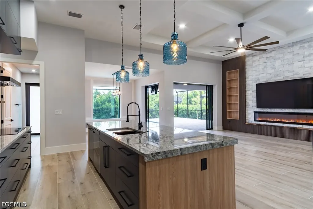2513 SW 25th Avenue Cape Coral FL 33914