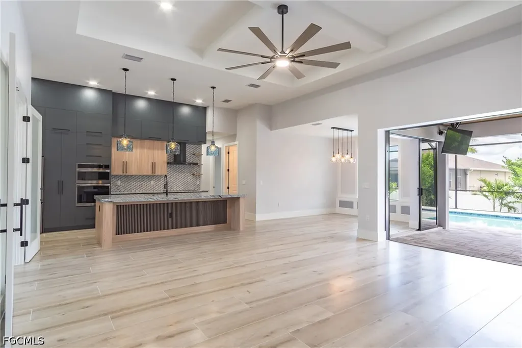 2513 SW 25th Avenue Cape Coral FL 33914