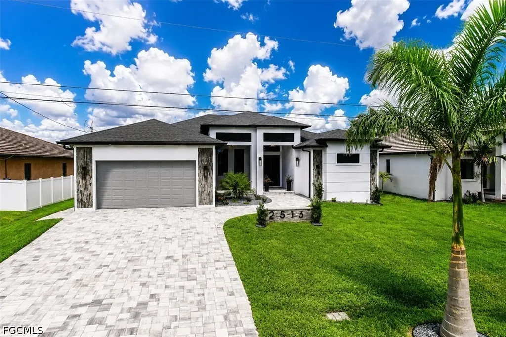 2513 SW 25th Avenue Cape Coral FL 33914