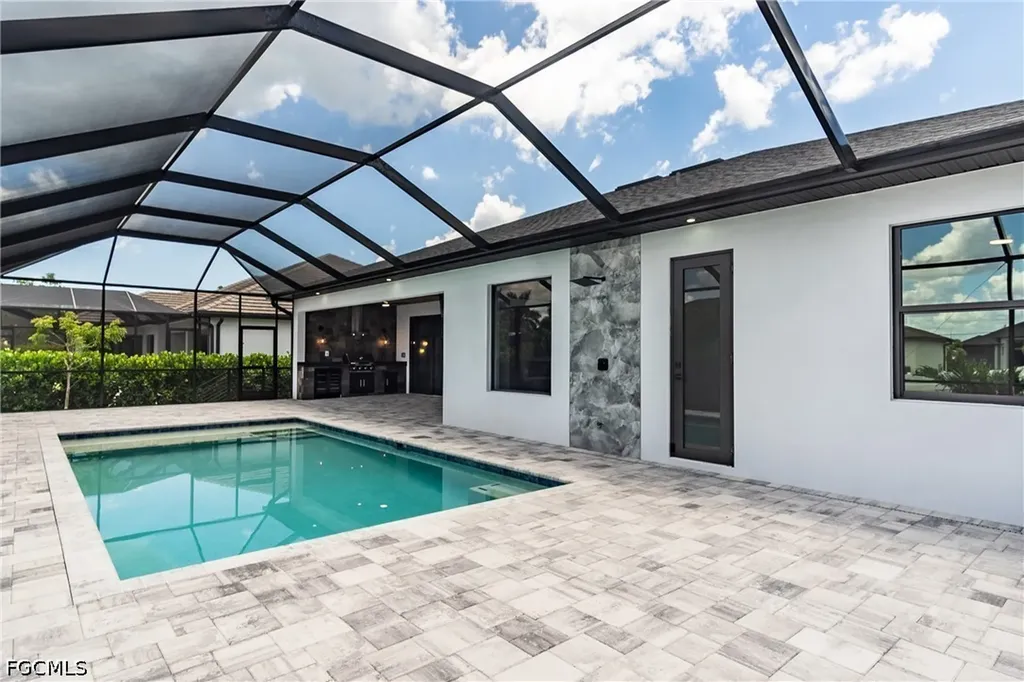 2513 SW 25th Avenue Cape Coral FL 33914