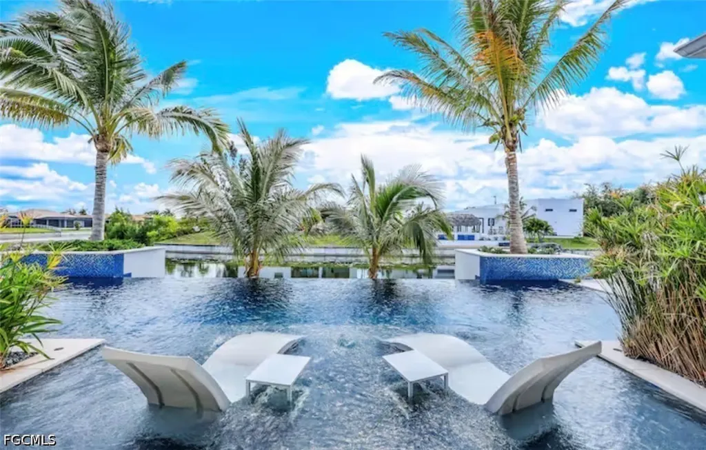 Cape Coral FL, 2405 SW 11th Avenue
