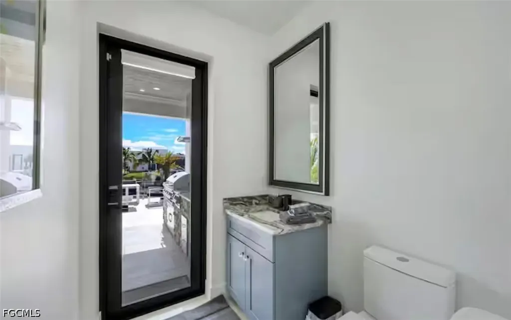 2405 SW 11th Avenue Cape Coral FL 33991
