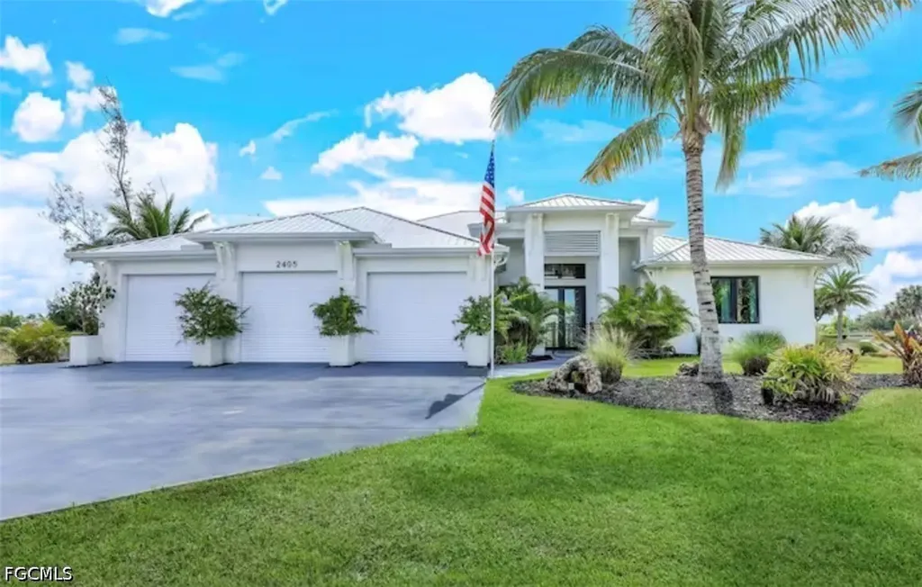 2405 SW 11th Avenue Cape Coral FL 33991