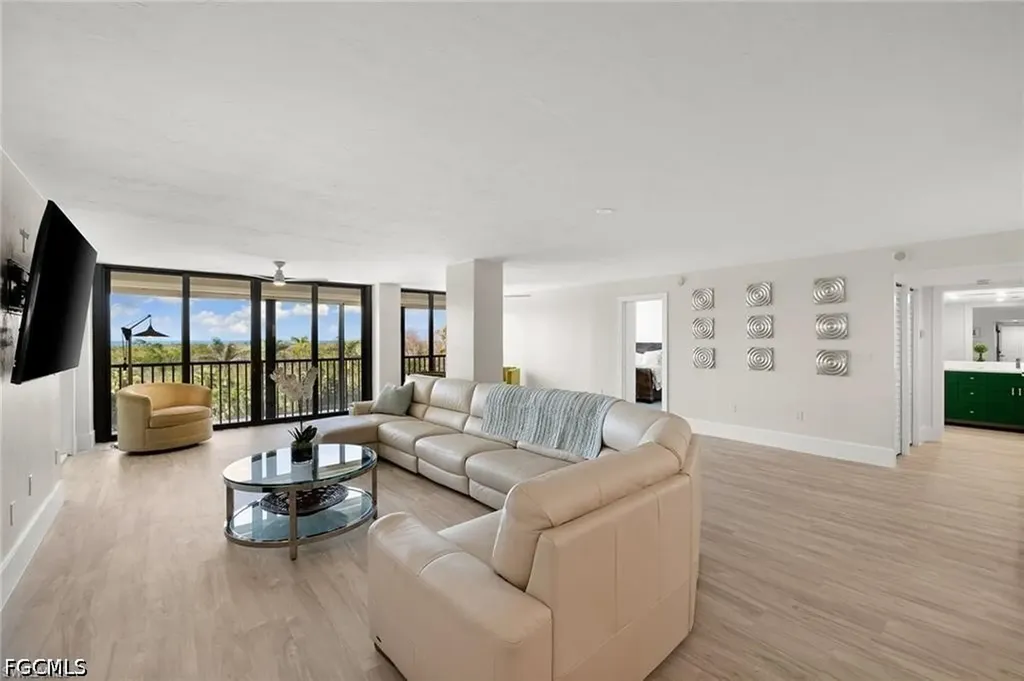 5601 Turtle Bay Drive Naples FL 34108