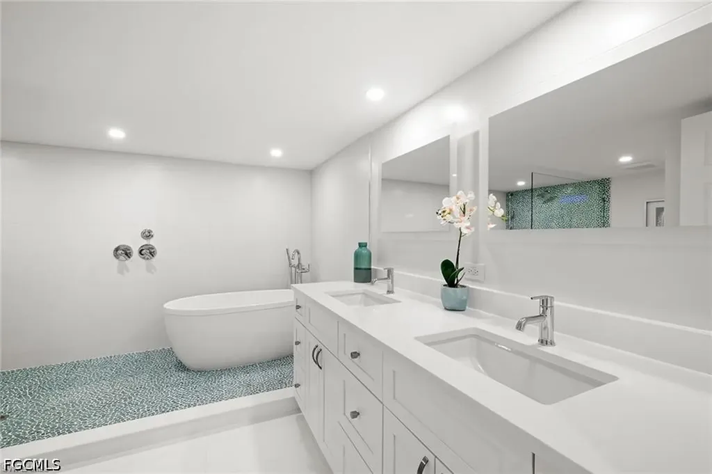 5601 Turtle Bay Drive Naples FL 34108
