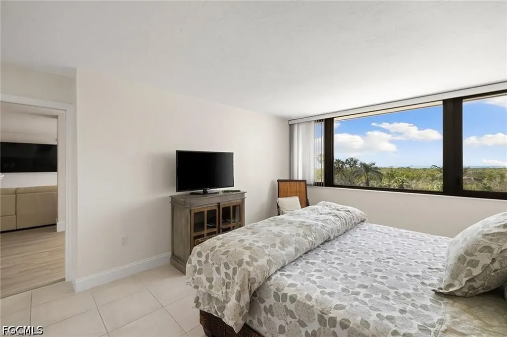 5601 Turtle Bay Drive Naples FL 34108