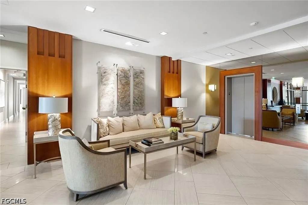 5601 Turtle Bay Drive Naples FL 34108