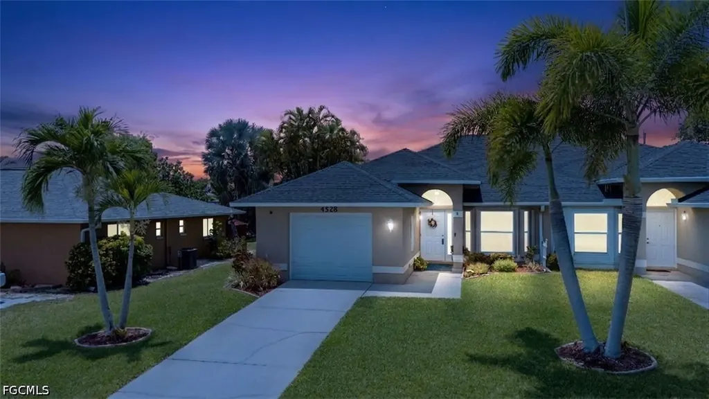 4528 SW 7th Place Cape Coral FL 33914