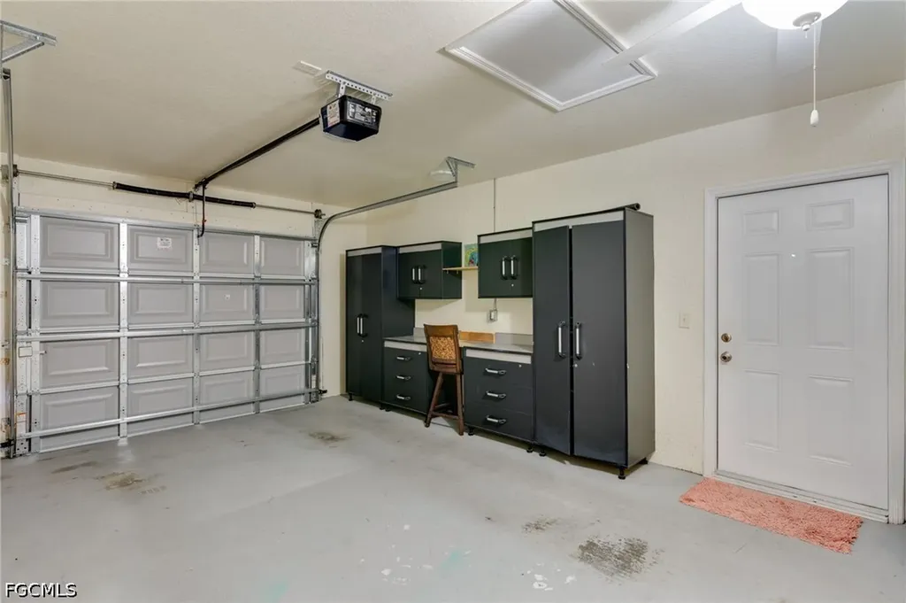 4528 SW 7th Place Cape Coral FL 33914