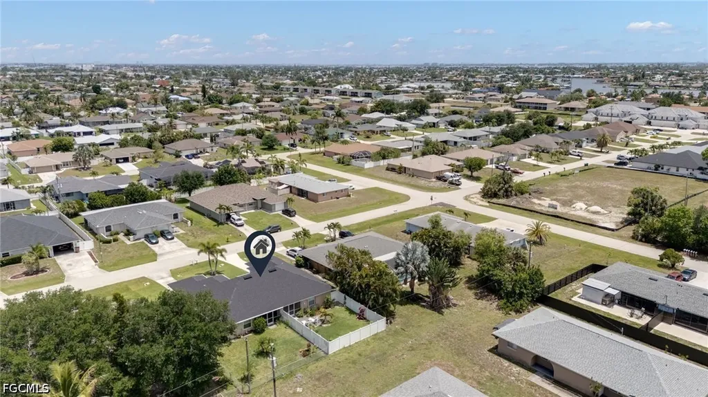 4528 SW 7th Place Cape Coral FL 33914