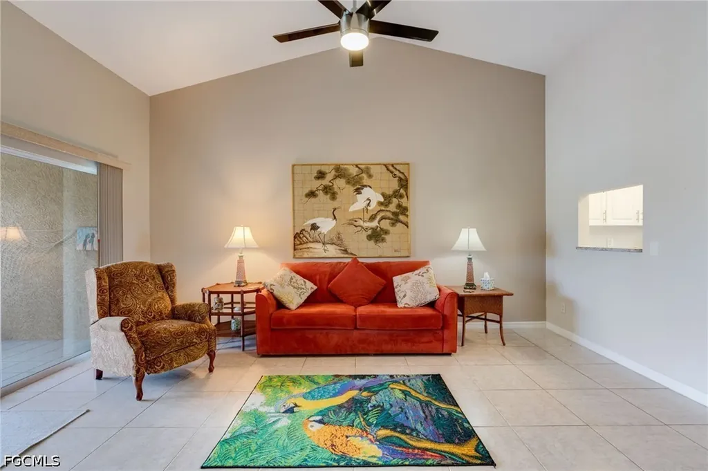4528 SW 7th Place Cape Coral FL 33914