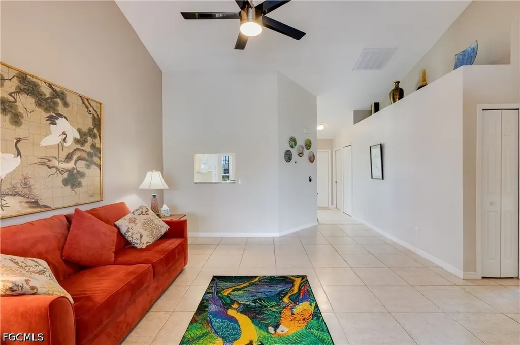 4528 SW 7th Place Cape Coral FL 33914