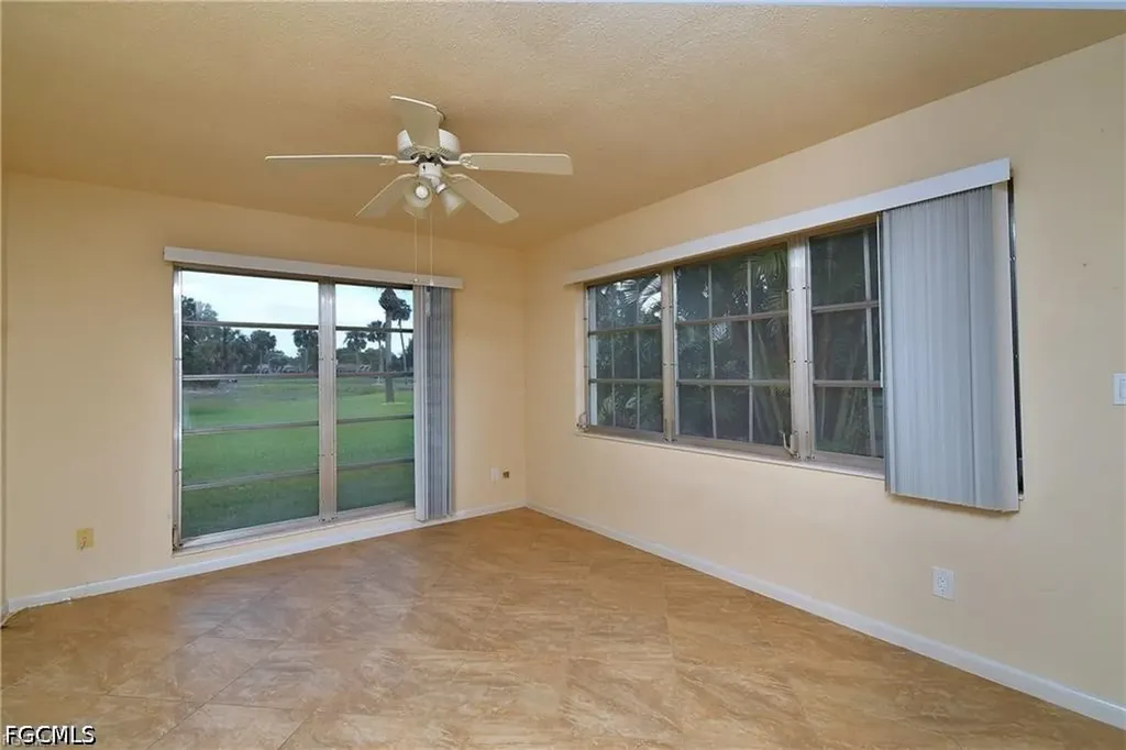 9 Park Lane Circle Lehigh Acres FL 33936