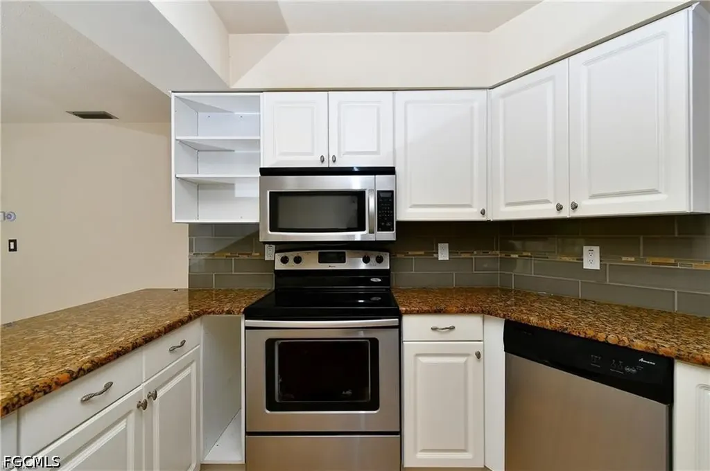 9 Park Lane Circle Lehigh Acres FL 33936