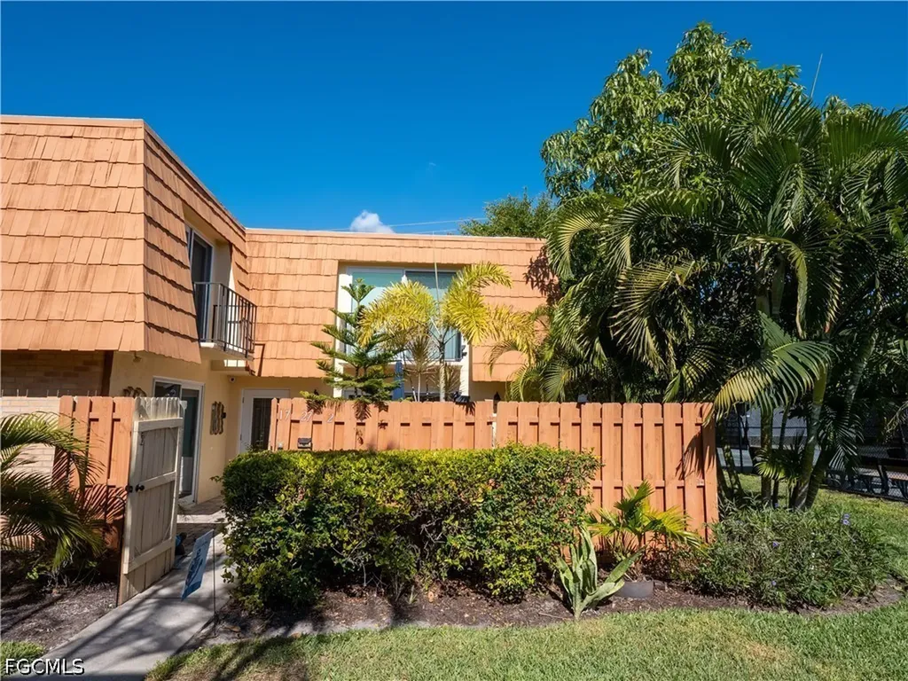 1727 Park Meadows Drive Fort Myers FL 33907