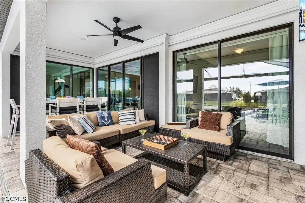 828 SW 28th Street Cape Coral FL 33914