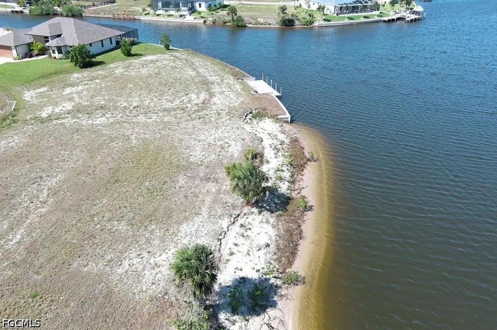 4213 NW 39th Street Cape Coral FL 33993