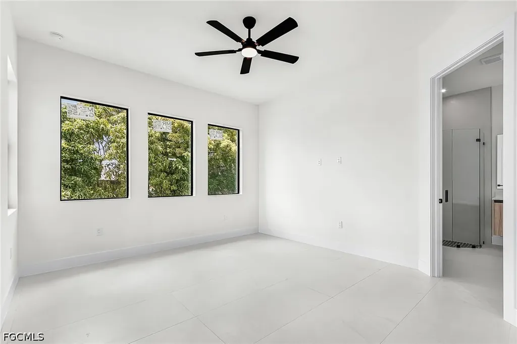 1322 NE 5th Place Cape Coral FL 33909