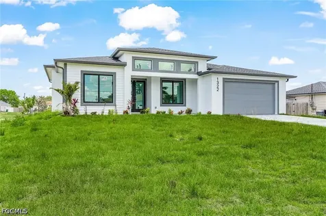 1322 NE 5th Place Cape Coral FL 33909