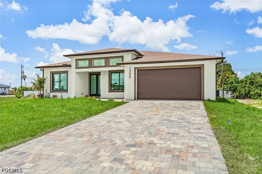 1306 NE 3rd Avenue Cape Coral FL 33909