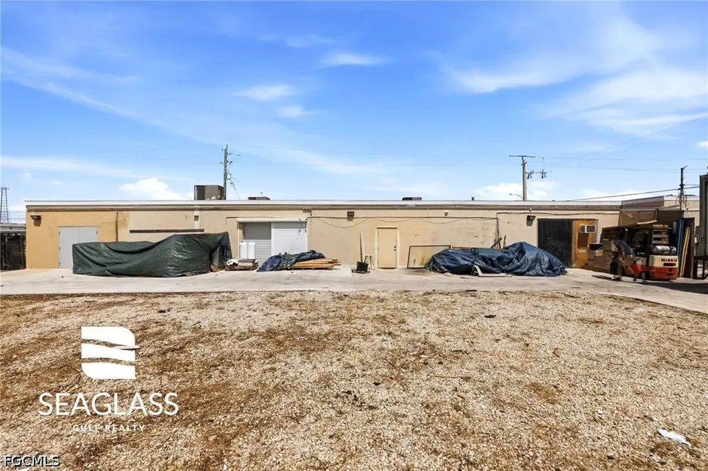 2730 Fowler Street Fort Myers FL 33901