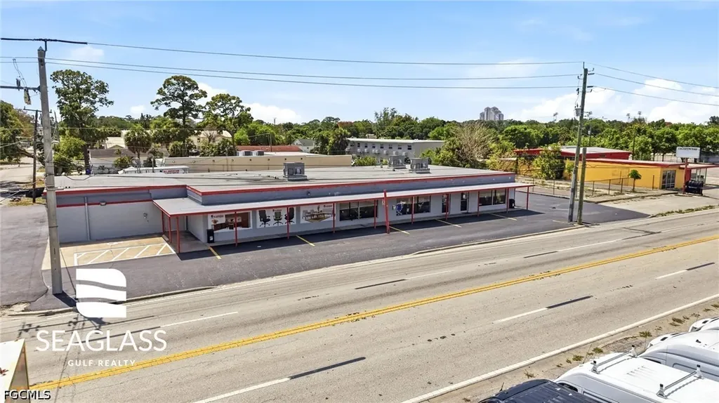 2730 Fowler Street Fort Myers FL 33901