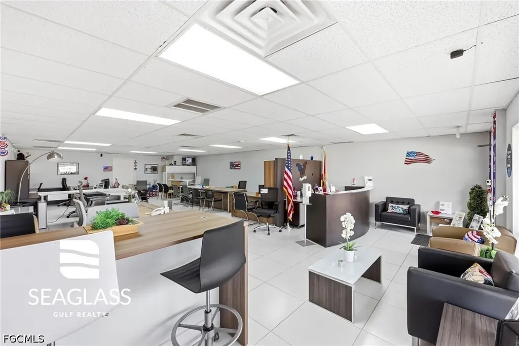 2730 Fowler Street Fort Myers FL 33901