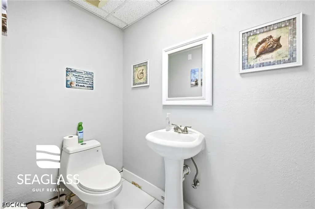 2730 Fowler Street Fort Myers FL 33901