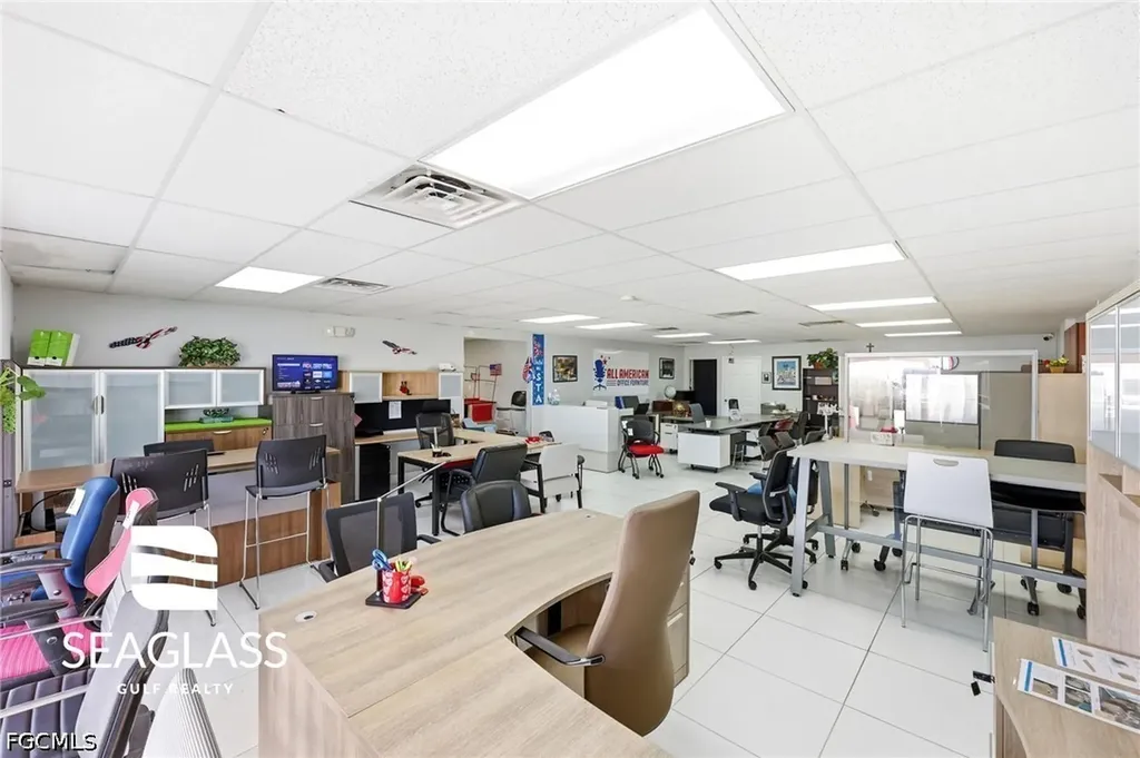 2730 Fowler Street Fort Myers FL 33901