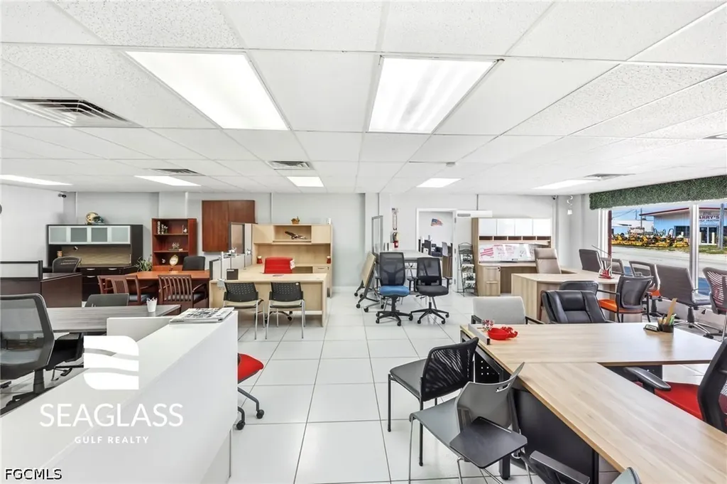 2730 Fowler Street Fort Myers FL 33901