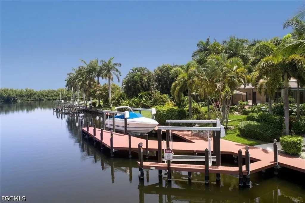4712 SW 29th Avenue Cape Coral FL 33914
