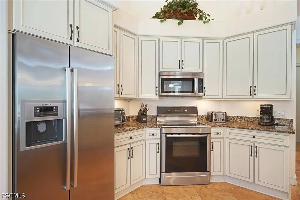 4712 SW 29th Avenue Cape Coral FL 33914