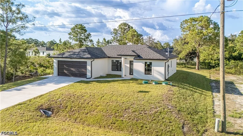 2708 42nd Street W Lehigh Acres FL 33971