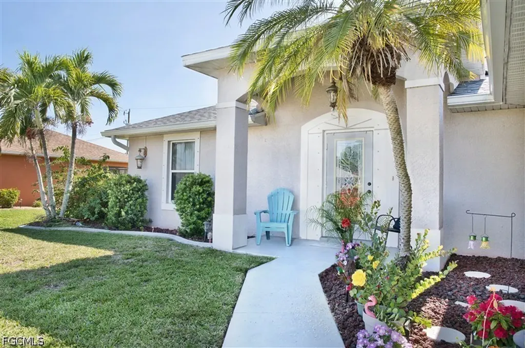 Cape Coral FL, 818 SW 11th Avenue