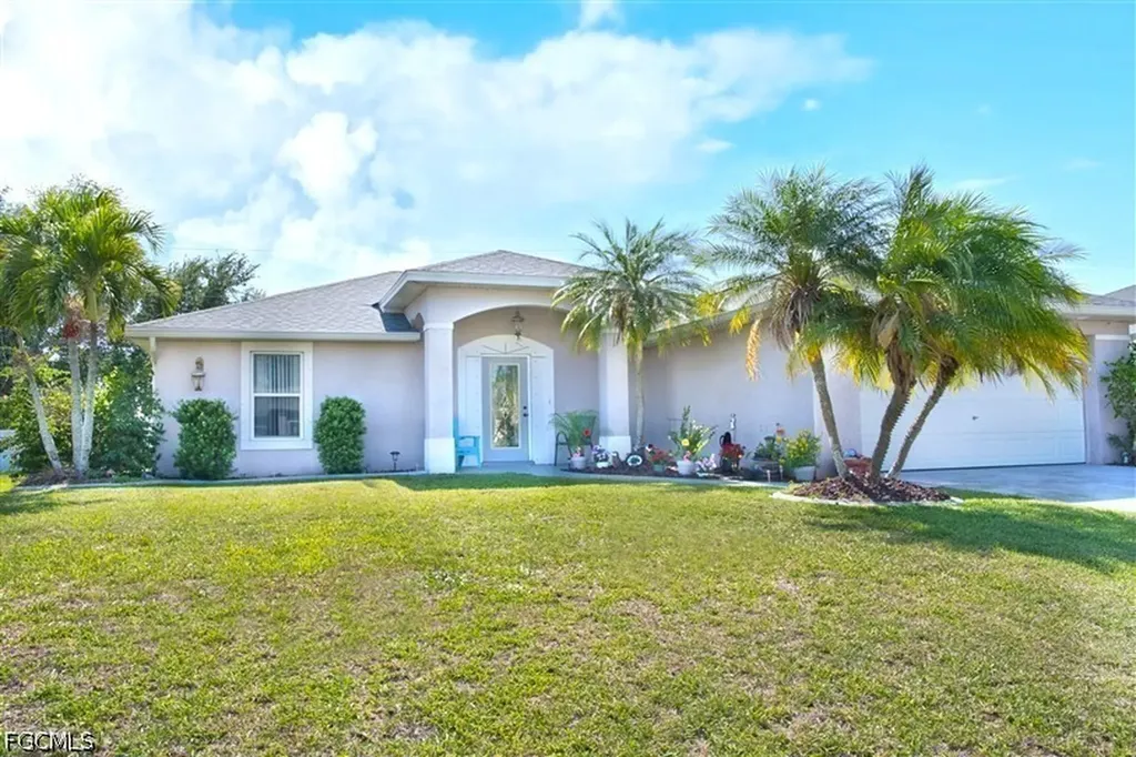 818 SW 11th Avenue Cape Coral FL 33991