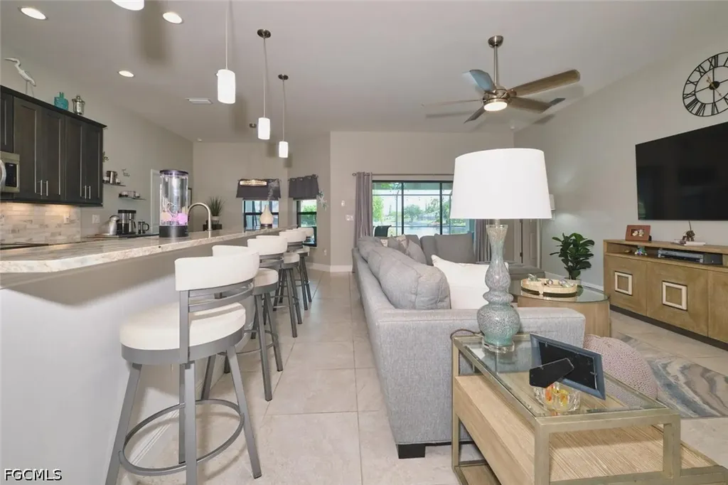 1119 NE 2nd Terrace Cape Coral FL 33909