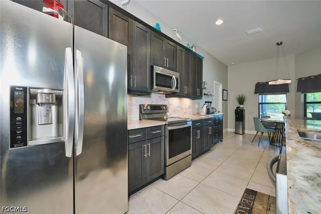 1119 NE 2nd Terrace Cape Coral FL 33909