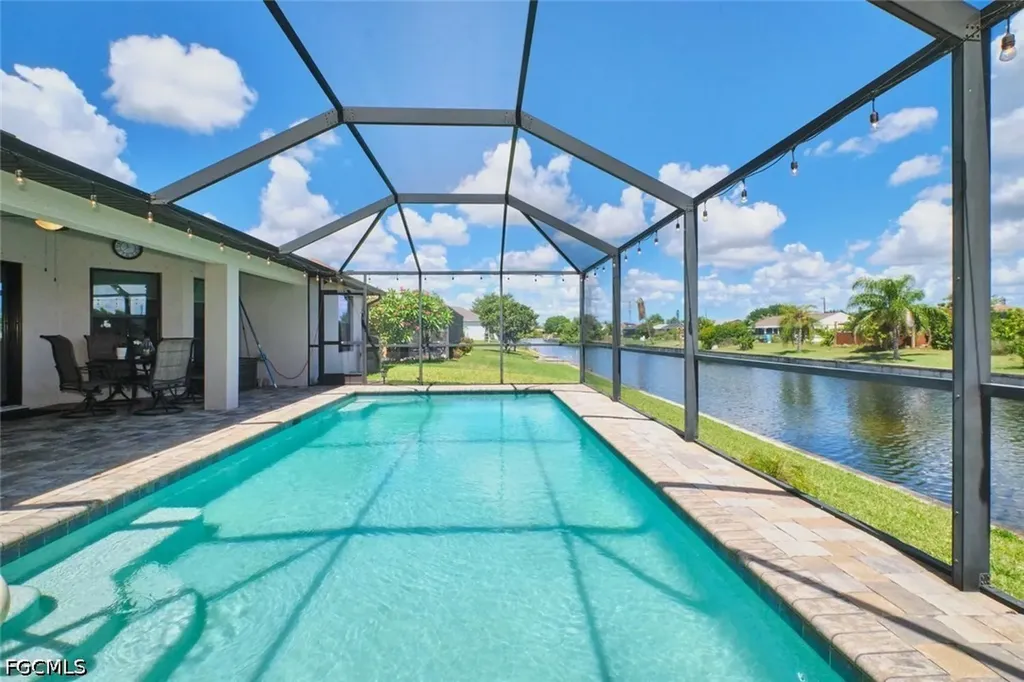 1119 NE 2nd Terrace Cape Coral FL 33909