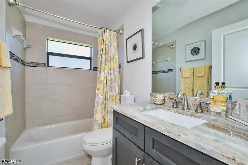 1119 NE 2nd Terrace Cape Coral FL 33909