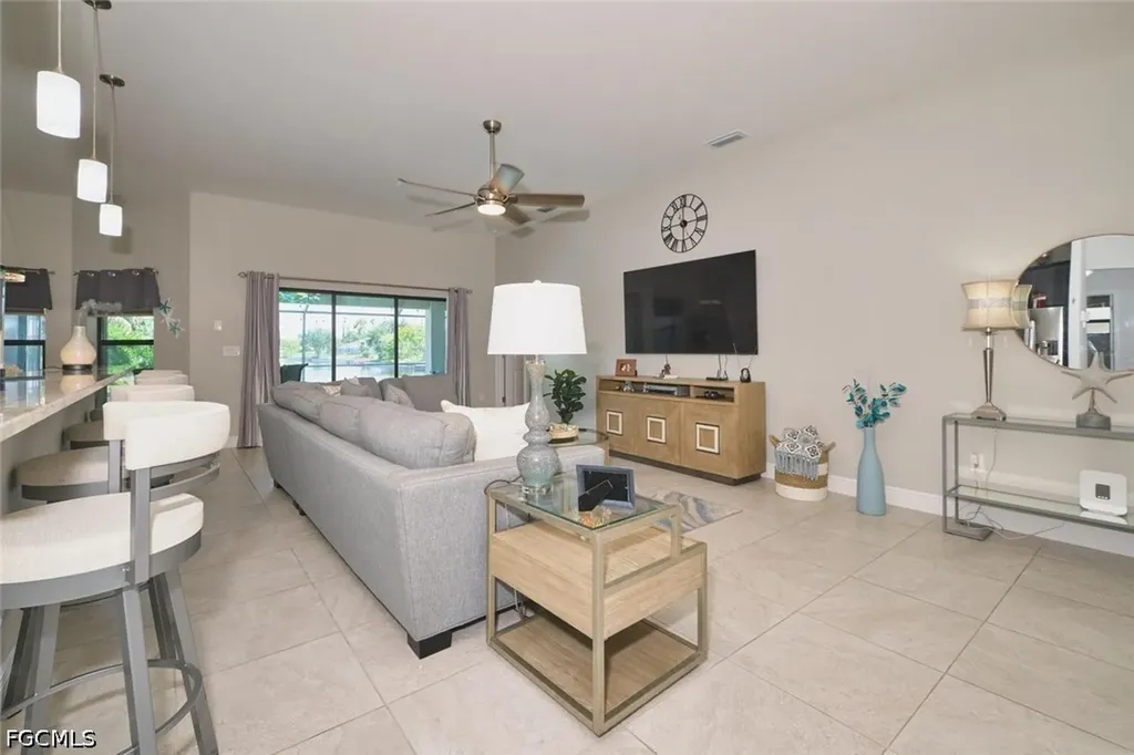 1119 NE 2nd Terrace Cape Coral FL 33909
