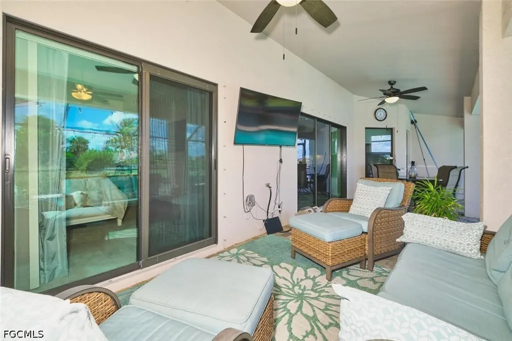 1119 NE 2nd Terrace Cape Coral FL 33909