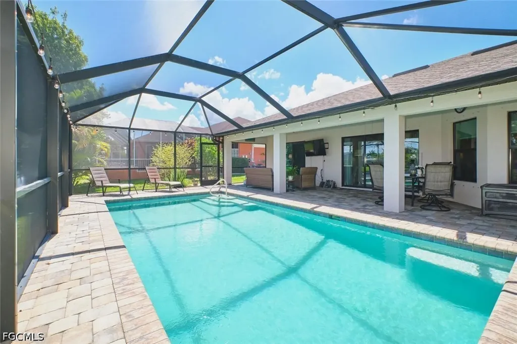 1119 NE 2nd Terrace Cape Coral FL 33909