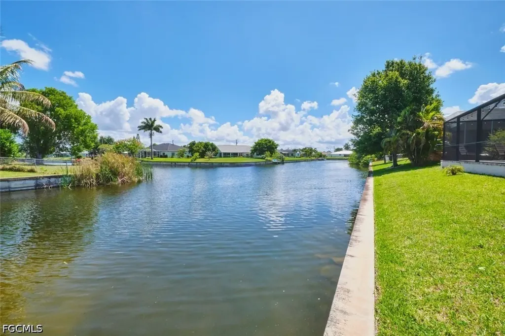 1119 NE 2nd Terrace Cape Coral FL 33909
