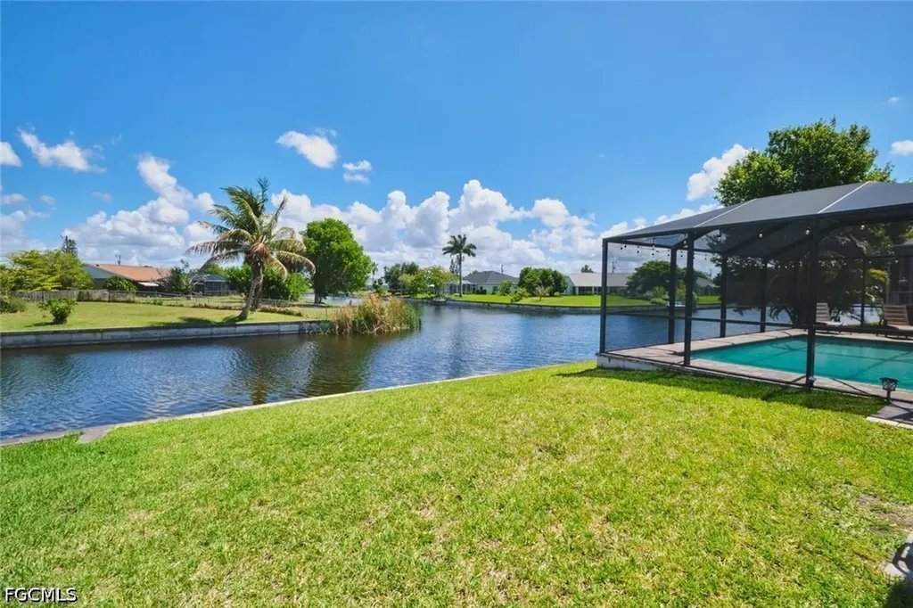 1119 NE 2nd Terrace Cape Coral FL 33909