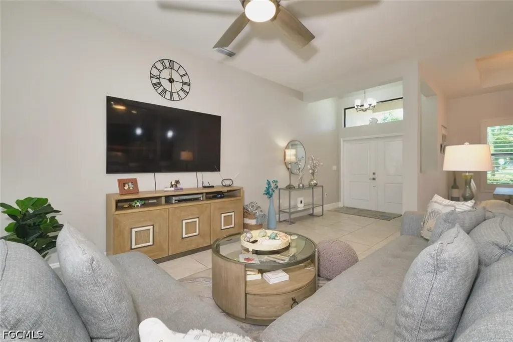1119 NE 2nd Terrace Cape Coral FL 33909